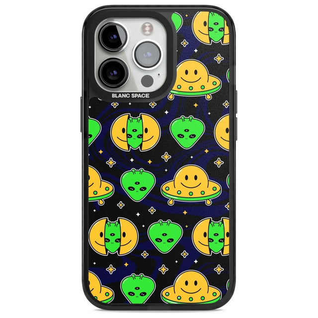 Alien Head Pattern Phone Case iPhone 15 Pro Max / Magsafe Black Impact Case,iPhone 15 Pro / Magsafe Black Impact Case,iPhone 14 Pro Max / Magsafe Black Impact Case,iPhone 14 Pro / Magsafe Black Impact Case,iPhone 13 Pro / Magsafe Black Impact Case Blanc Space